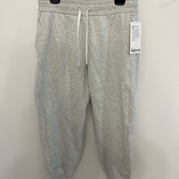 Lululemon Scuba Jogger Size 10 NWT - Picture 2 of 3